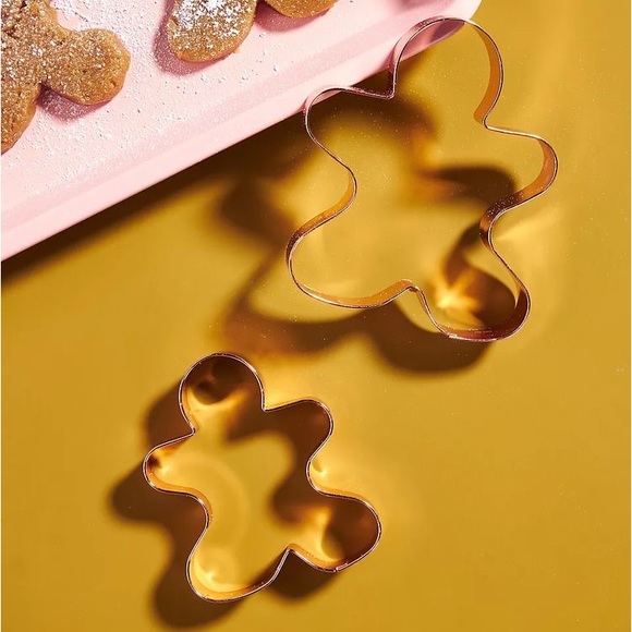 Anthropologie Gingerbread People Cookie Cutters, Set of Two - Picture 2 of 6